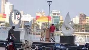 Nhà vệ sinh công cộng