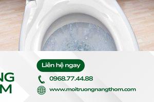 Thông bồn cầu bằng nước nóng