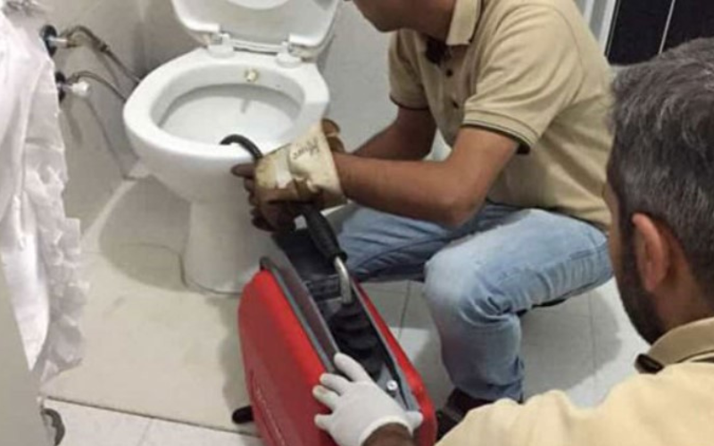 Áp dụng mẹo nhỏ giúp hạn chế nghẹt cống hiệu quả mỗi ngày
