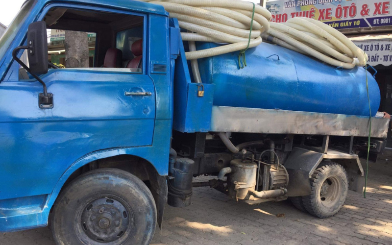 Hút hầm cầu xã Suối Trai cần chính xác để tránh tắc nghẽn lại