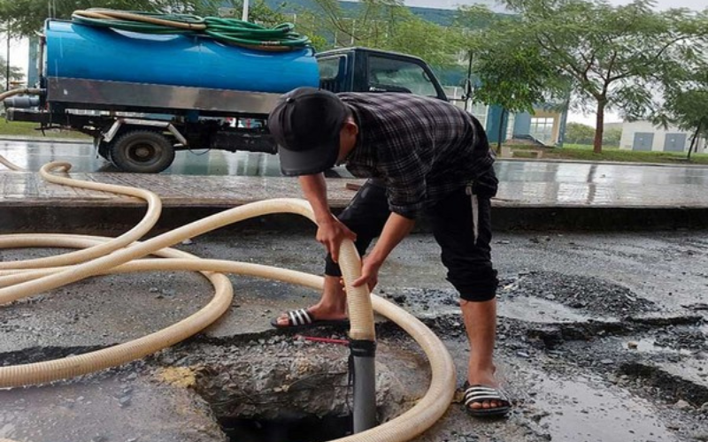 Nên gọi dịch vụ thông cầu cống nghẹt khi nước thoát chậm bất thường